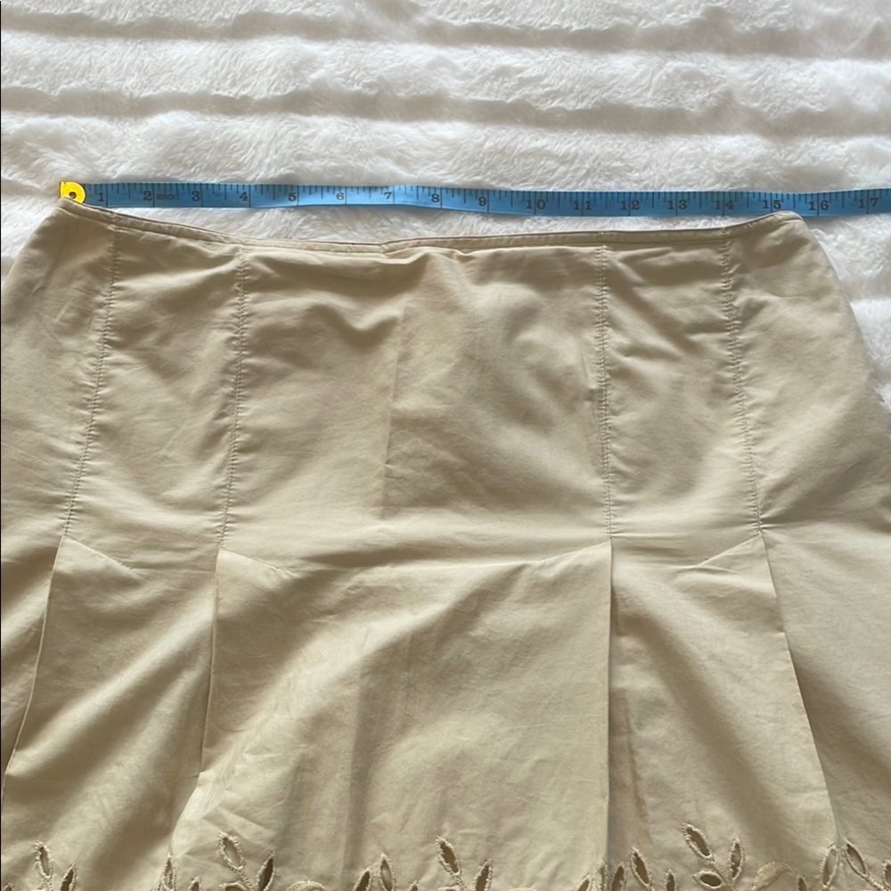 🇨🇦 Joe Fresh eyelet A-line embroidered pleated skirt, tan beige, women's size 8 - Picture 16 of 17